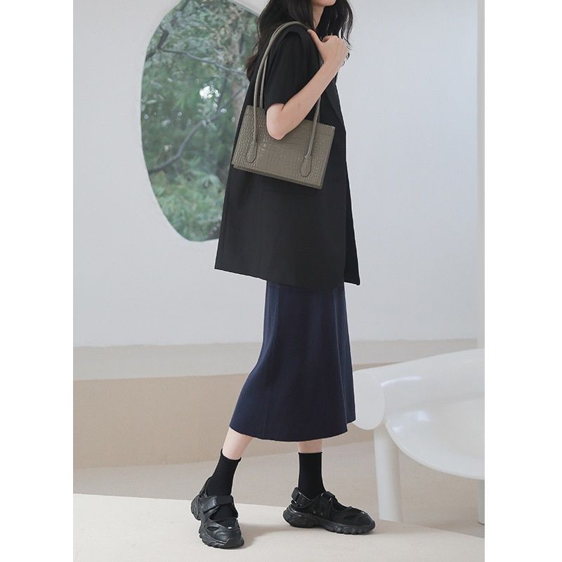 Mulan early spring 2020 South Korea new Slouchy style casual skirt women's simple and fashionable woolen A-line skirt 8092