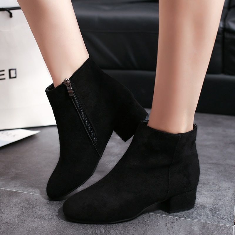 2019 new autumn and winter round head side zipper short tube middle heel boots European and American style Martin boots foreign trade women's shoes wholesale