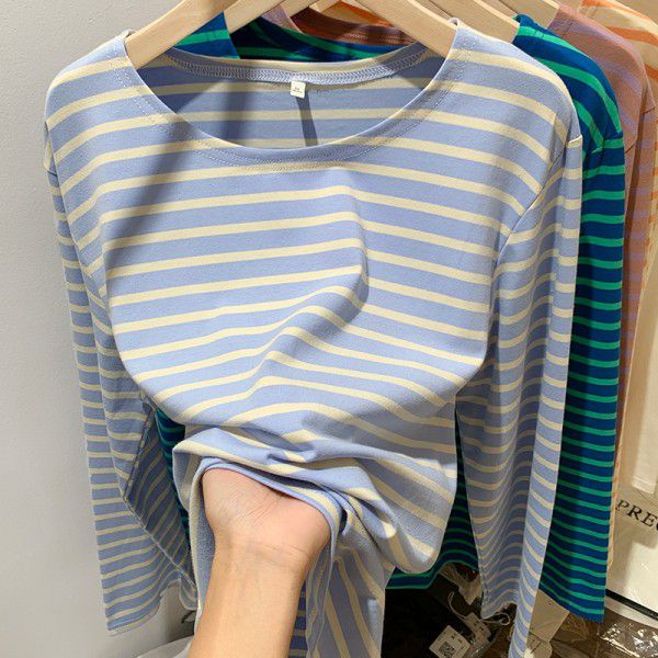 Cotton loose striped bottom shirt for women with spring and autumn Korean design sense long-sleeved T-shirt round neck versatile top 