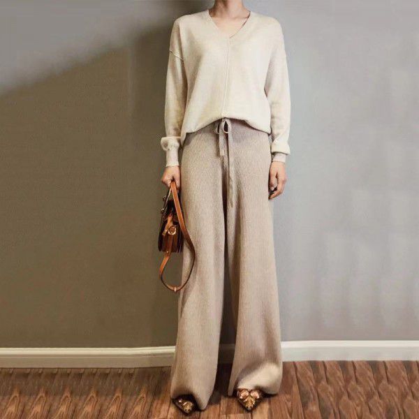 Cashmere knitted wide leg trousers for women in autumn and winter, white thickened, high waist, straight tube, loose, draping wool trousers 