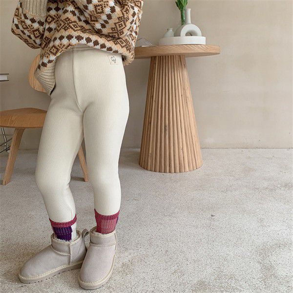 Autumn and winter girls' baby plush slim fitting elastic pants for children's composite one piece milk protein velvet leggings 